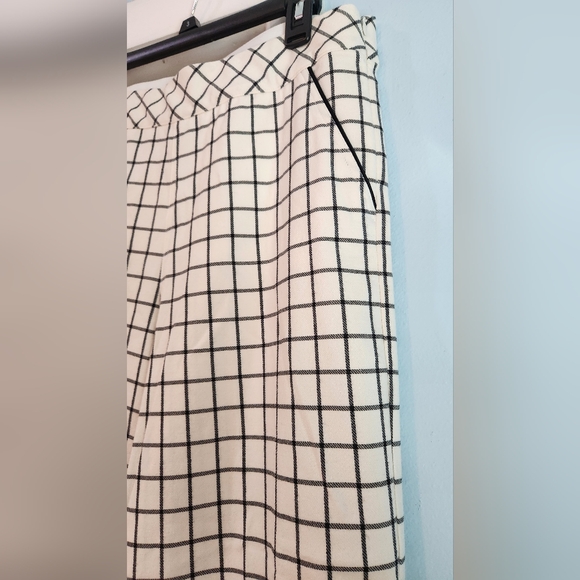 Women's Sara Campbell white pants with black stripes size M - Picture 9 of 10